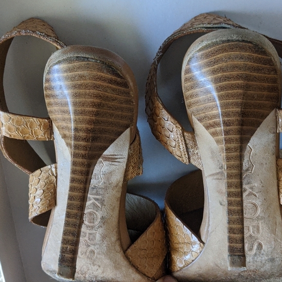 Michael Kors Snake Skin Sandals Size 8 - Picture 13 of 16